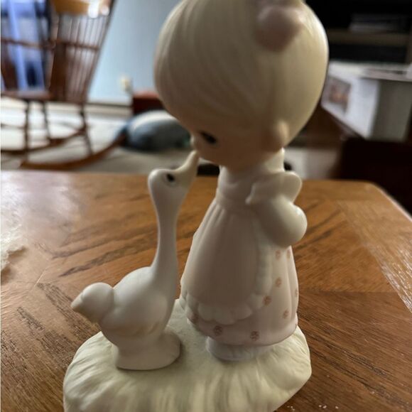 PRECIOUS MOMENTS "MAKE A JOYFUL NOISE" JONATHAN & DAVID - GIRL & GOOSE FIGURINE - Picture 4 of 5